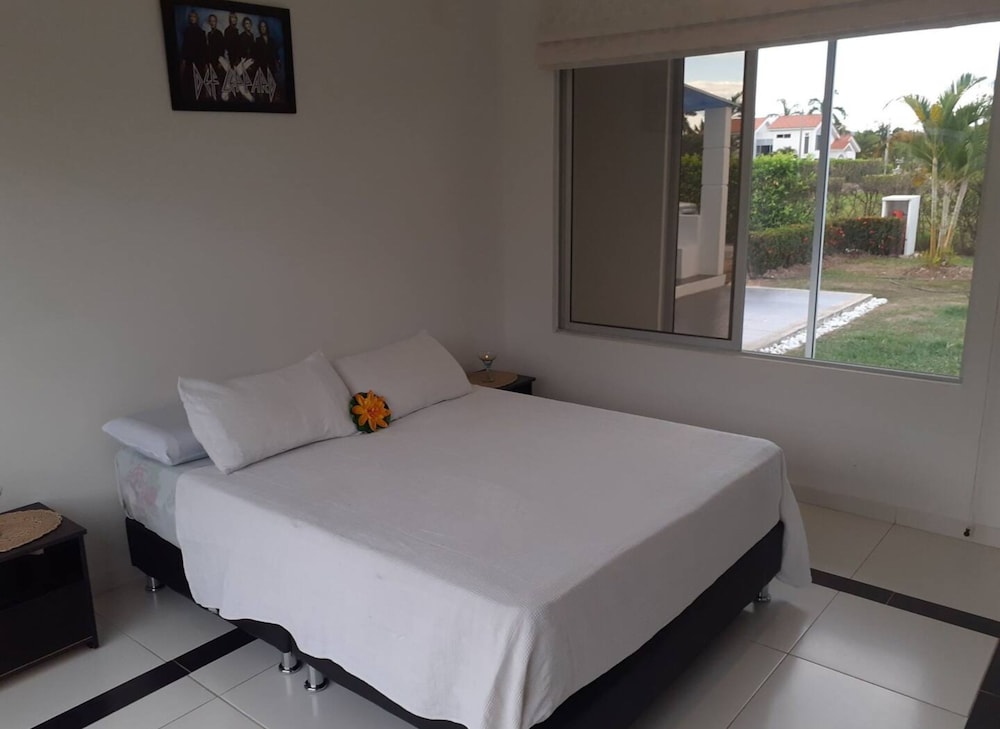 Casa Quinta Con Piscina En Girardot view 2