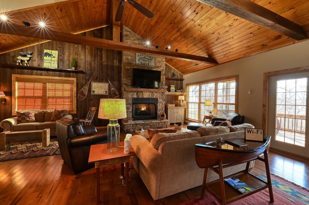 stayNantahala - Smoky Mountain Cabins