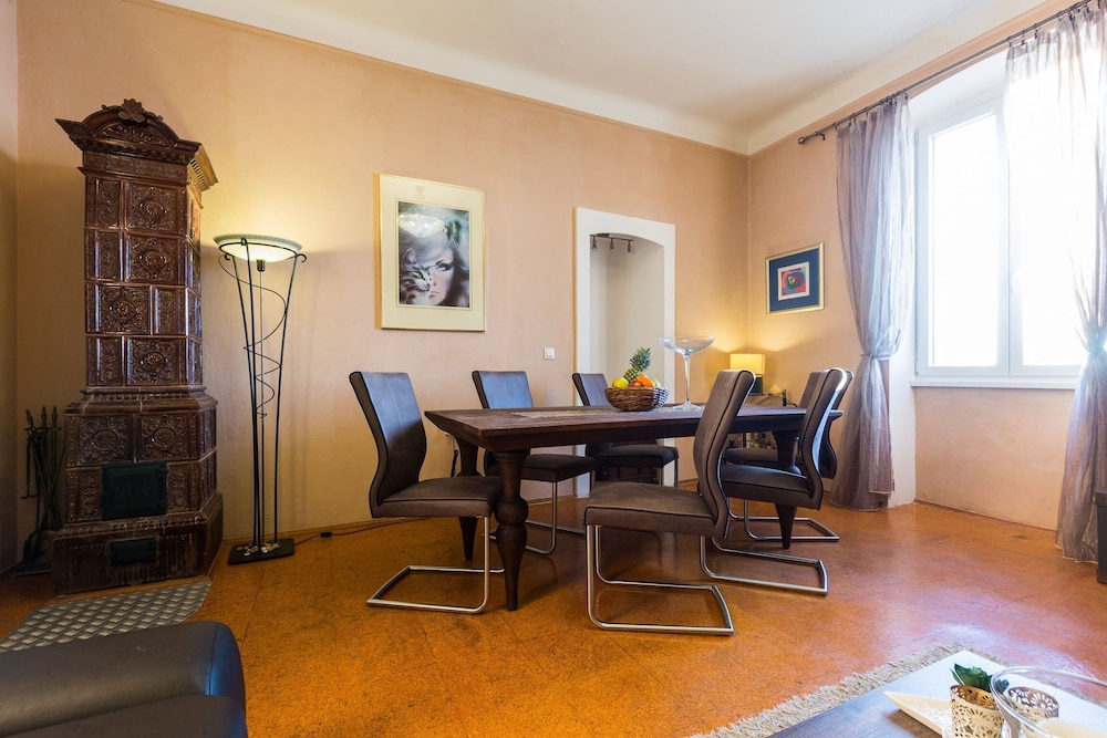 Charming Apartment in Zadar With City Views