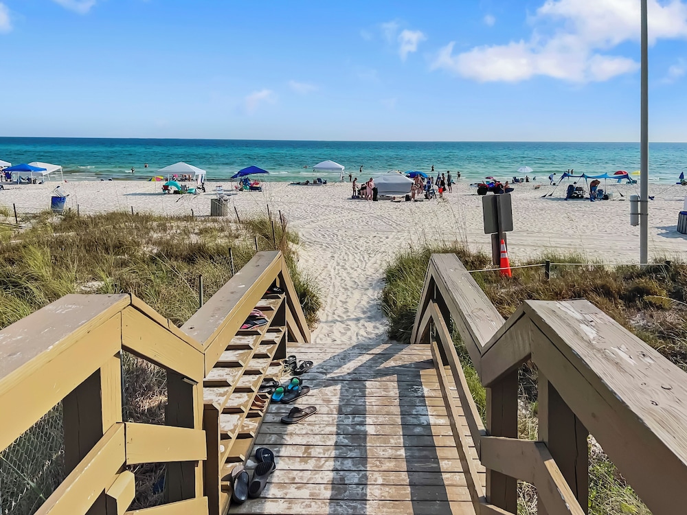 Emerald Beach Resort 2028