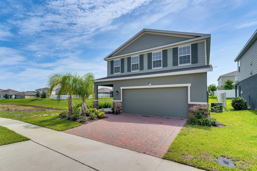 11 Mi to Disney: Family Home w/ Pool Access