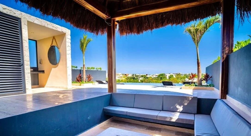 Studio Private Pool Natural Lighted Boho Chic