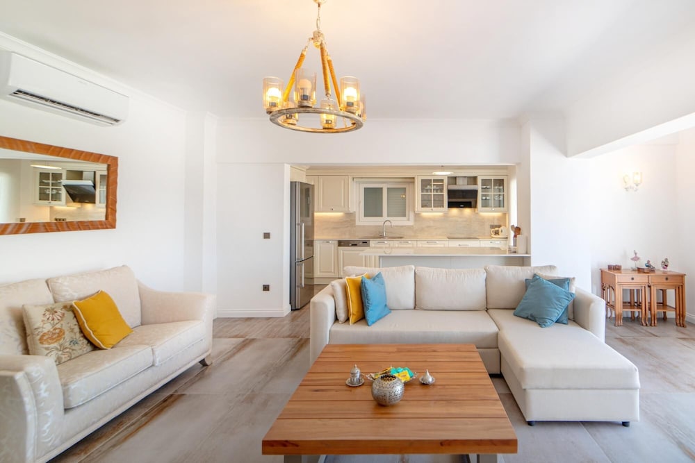 Villa w Pool Garden Patio 1 min to Beach in Bodrum view 5