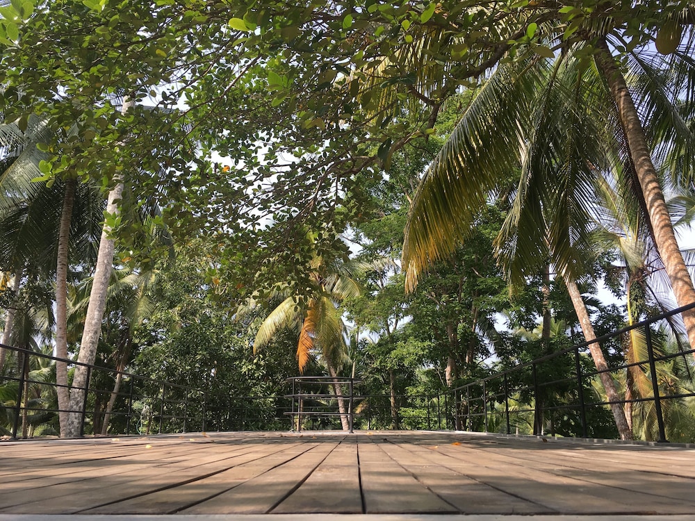 KAJU GREEN eco lodges