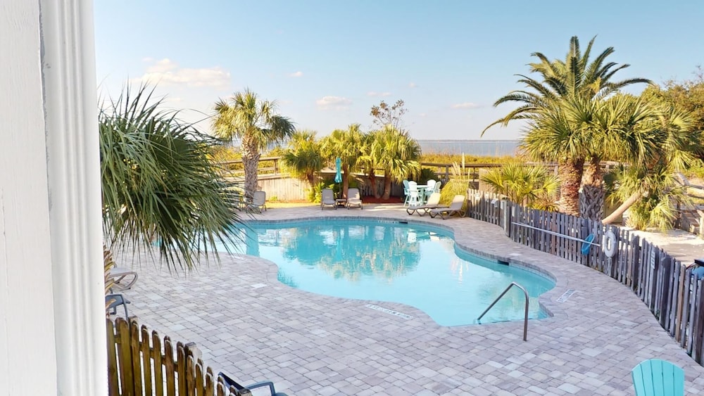 Bay View Villas 1 by Tybee Vacation Rentals