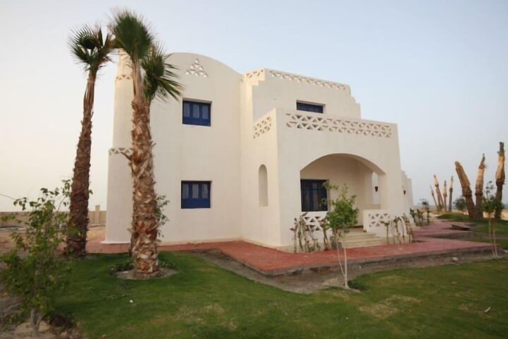BeachSafari Resort