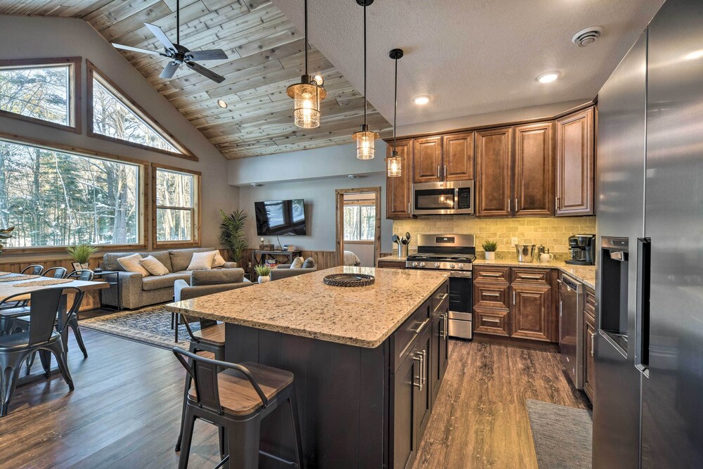 Lake Nelson Home w/ Dock & Fire Pit! view 4