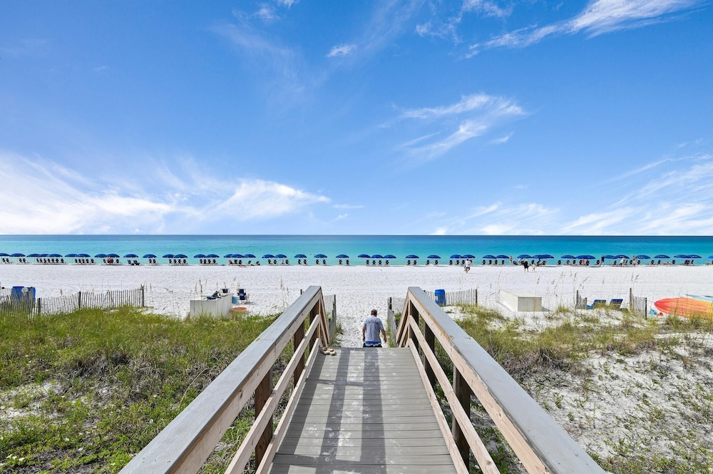 Inn at Crystal Beach 611