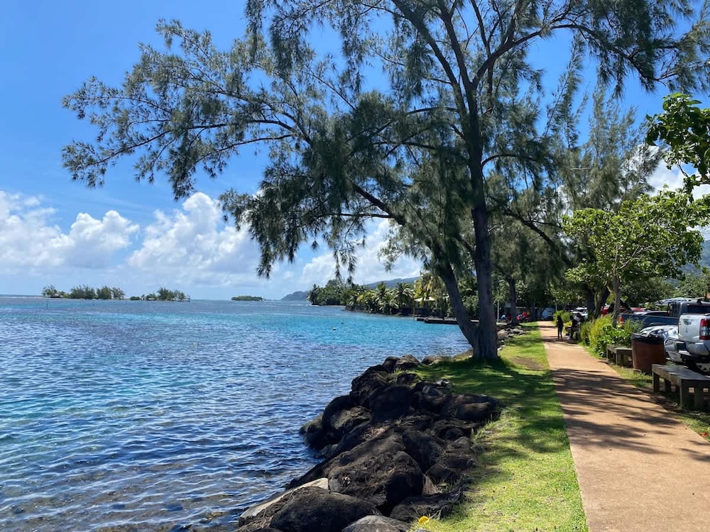 Fare Avea in Mahina With 3 Bedrooms and 2 Bathrooms