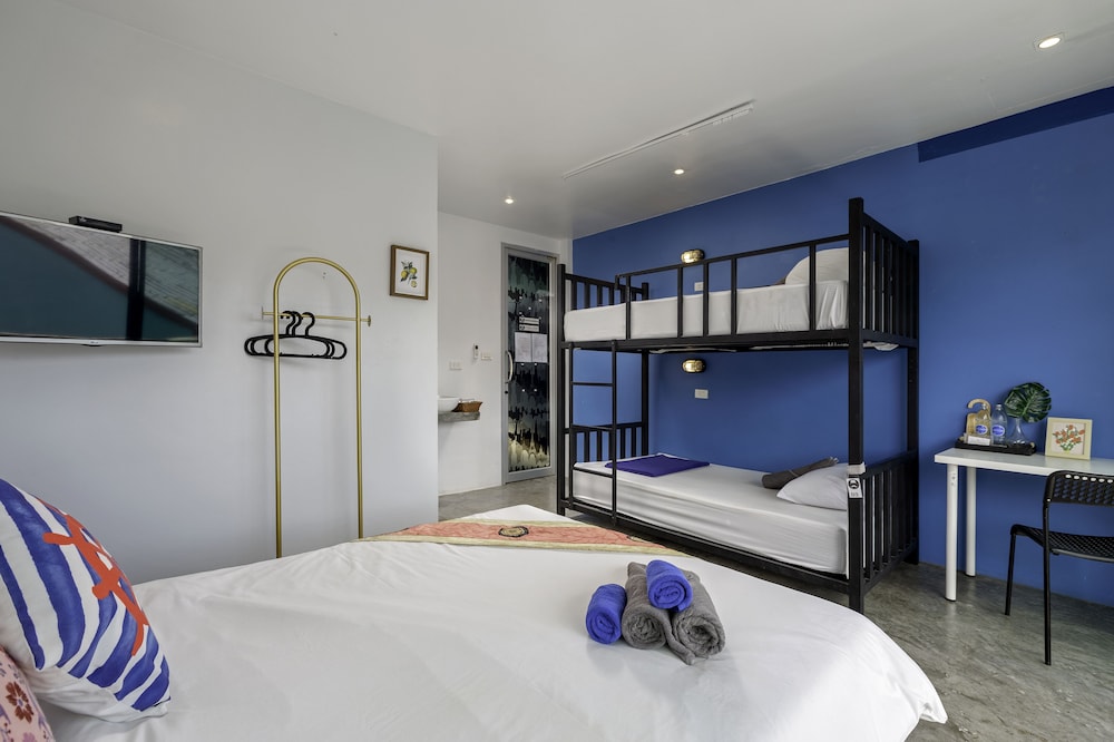 Hip Hostel