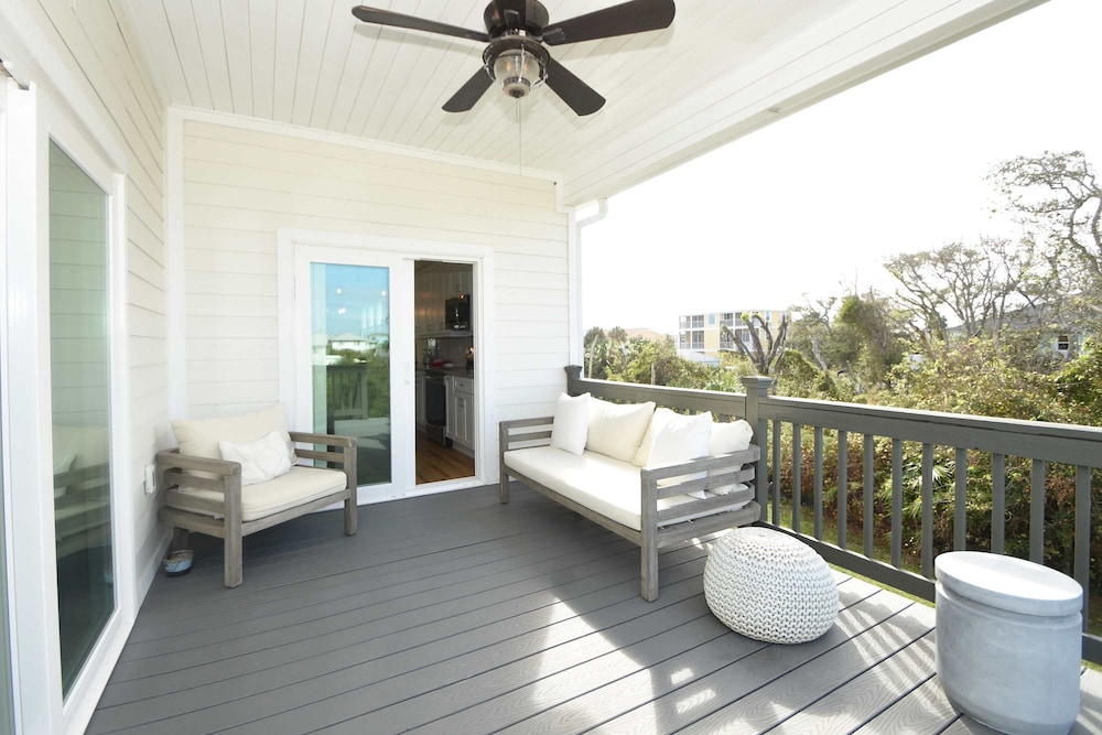 Casa Blanca 3 2 New Beach Home With Heated Pool