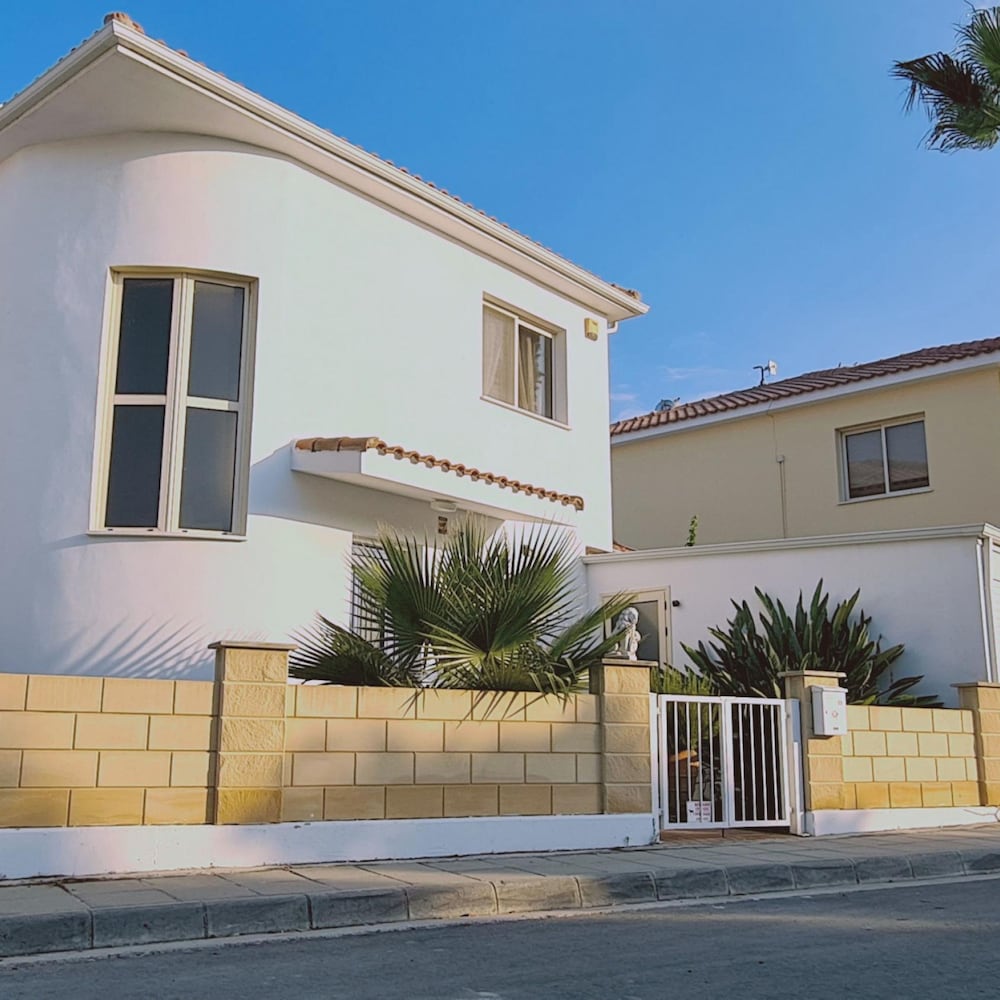 Stay Villa Passion in Larnaca