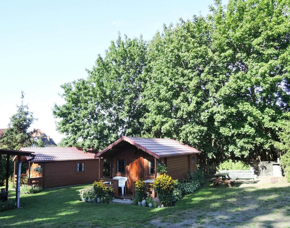 Bungalow Near Turquoise Lake and Baltic Sea