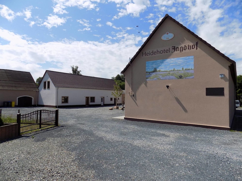 Heidehotel Jagdhof Dobra GmbH