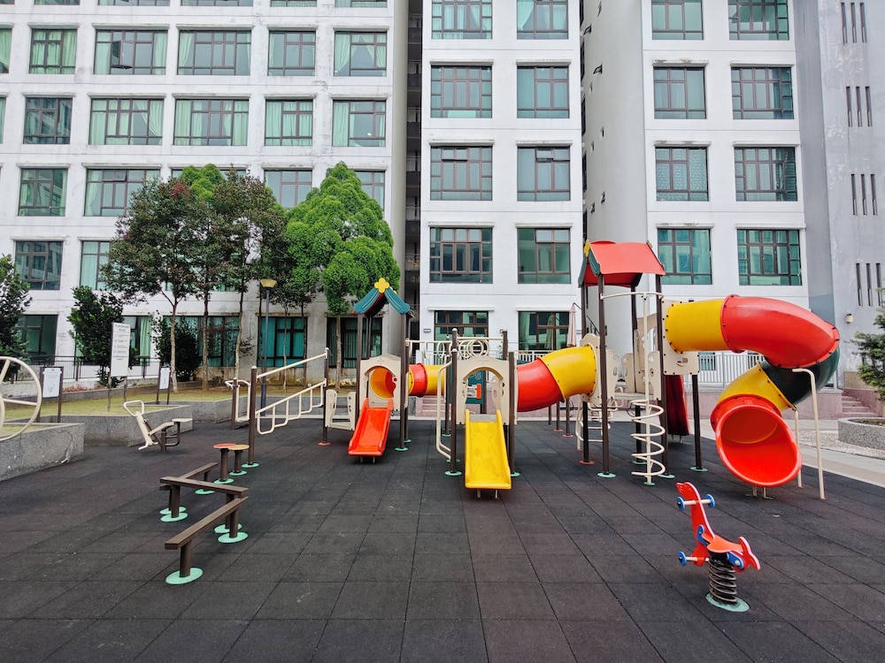 Kempas Dsummit Residences by Antlerzone