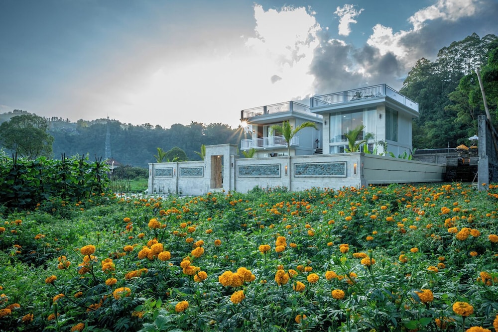 Hayana Villa