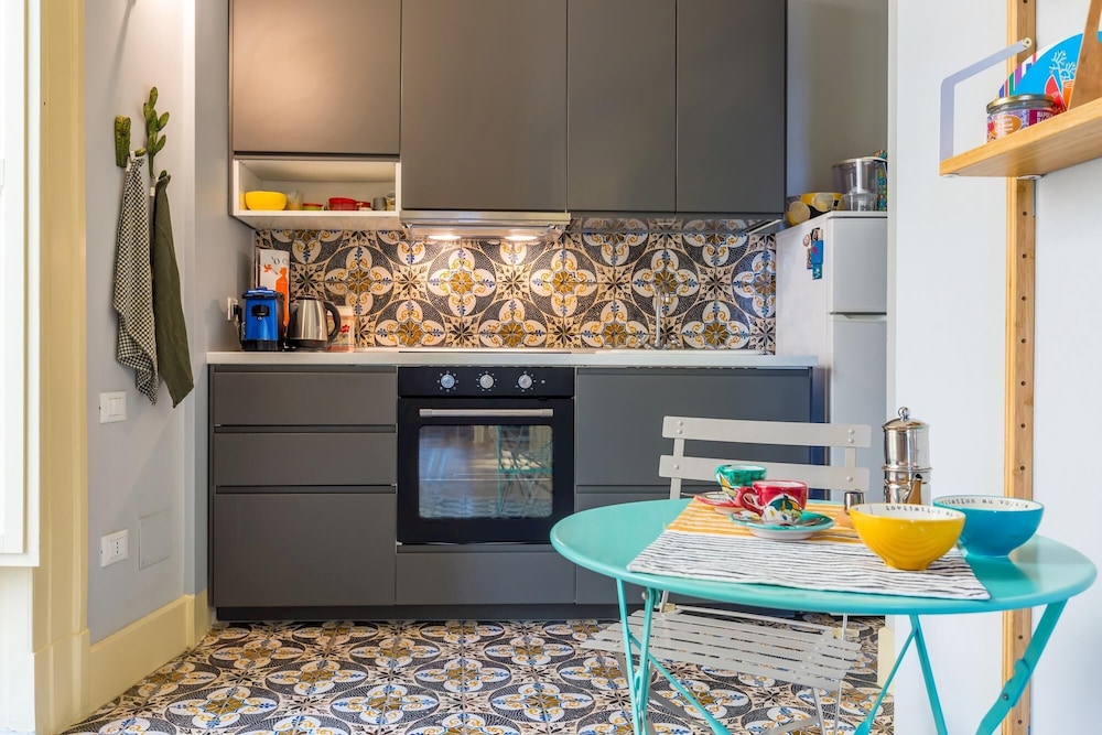 Donna Costanza - Stylish and Panoramic Flat