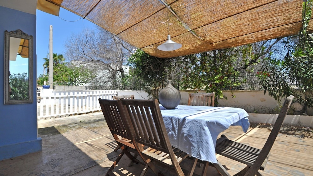 Villetta Certosina 1 - Villa Just a few Meters From the sea