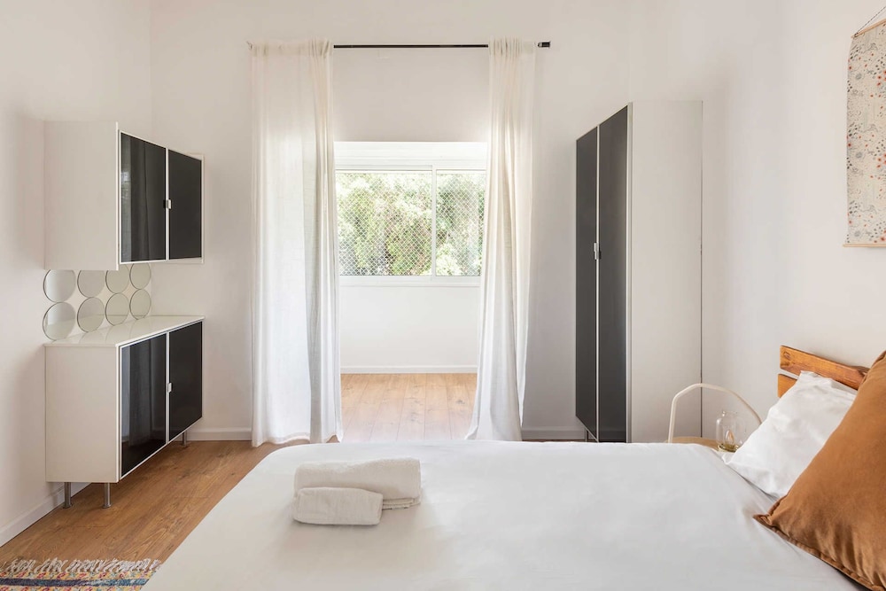 F33 by TLV2RENT view 5