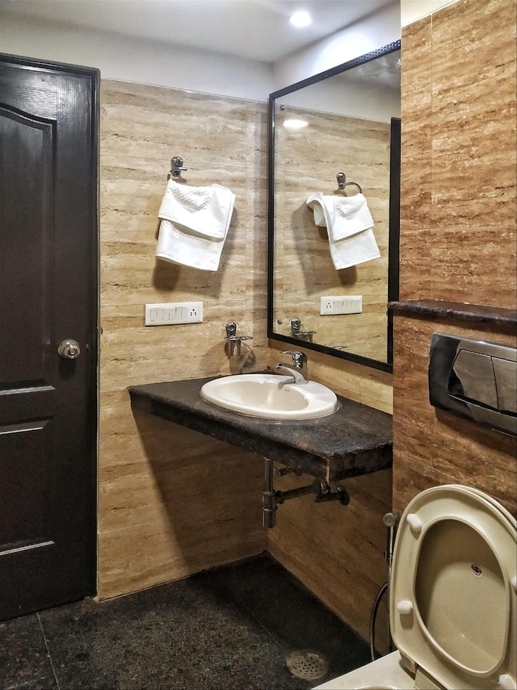 Noida Vacations - Mint Metropolitan Grand - Property Image 95