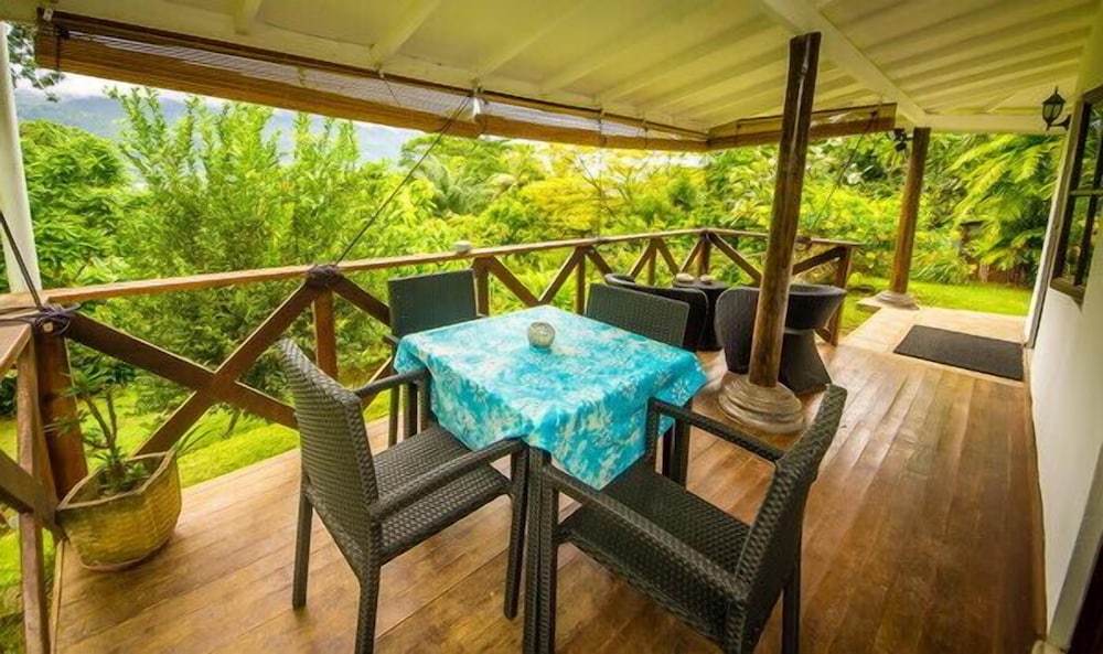 Lemongrass Lodge