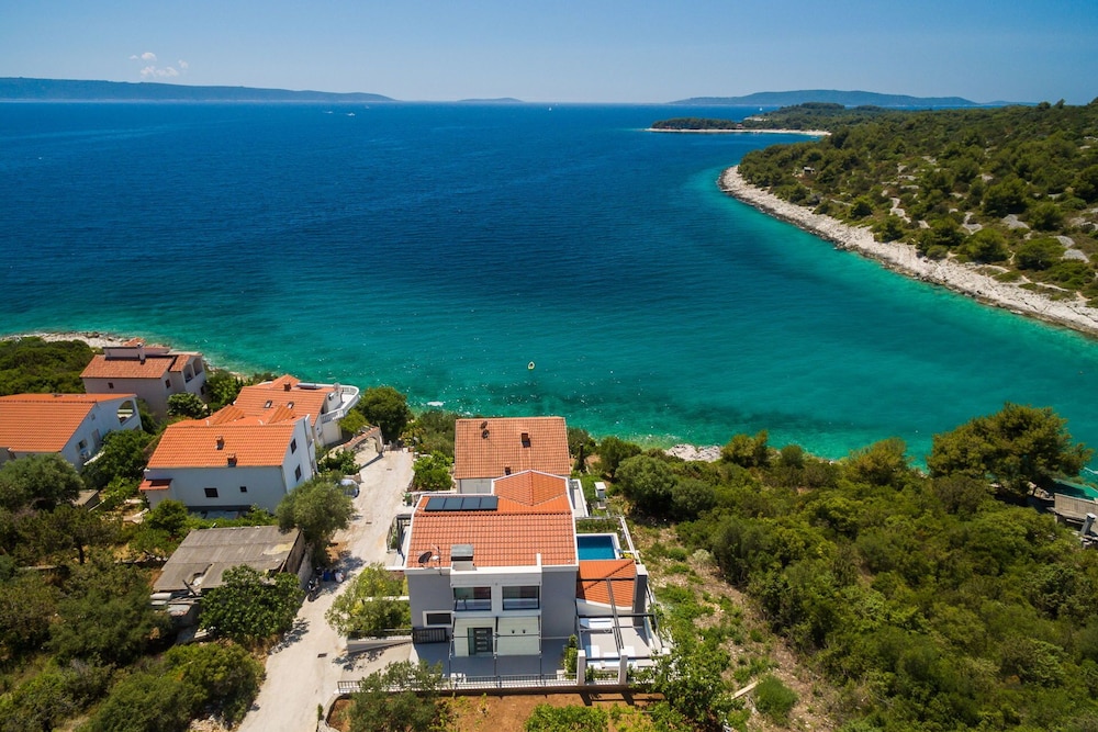 Beachfront Villa Azzurro With Pool view 4