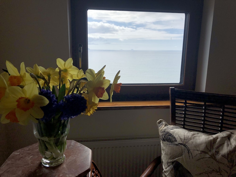 Atlantic Rest Stunning Vistas of the Skelligs view 3