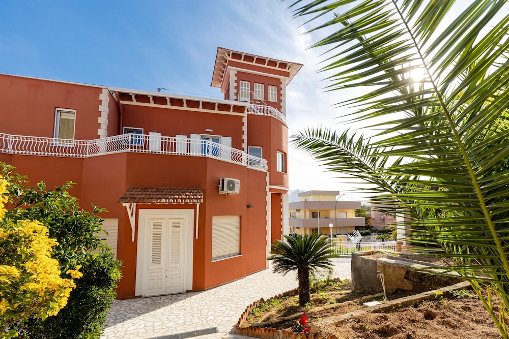 Villa Edera Apartment view 3