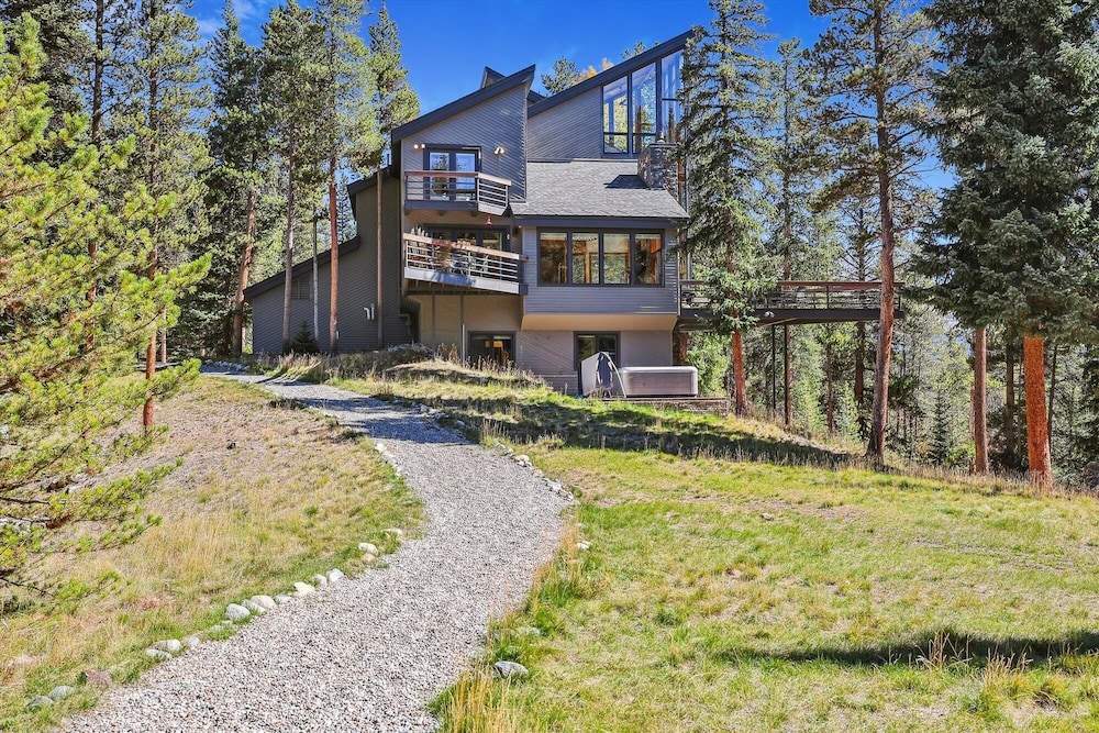 Summit Solitude Estate 3 Bedroom Home