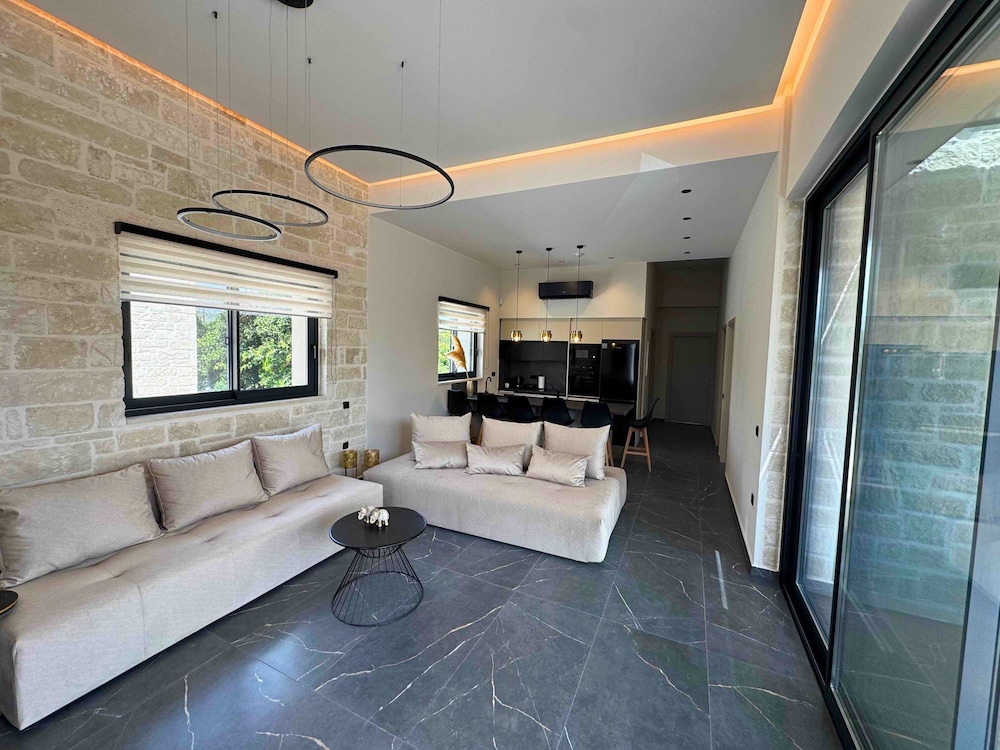 Panstel - Villa Aurora With Private Pool Jacuzzi