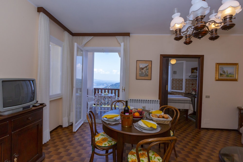 Nicoletta's Lake View Stresa view 5