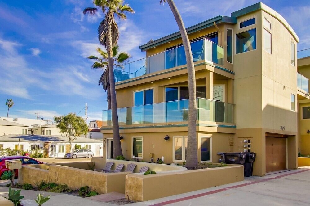 Ocean Breeze 1 & 2