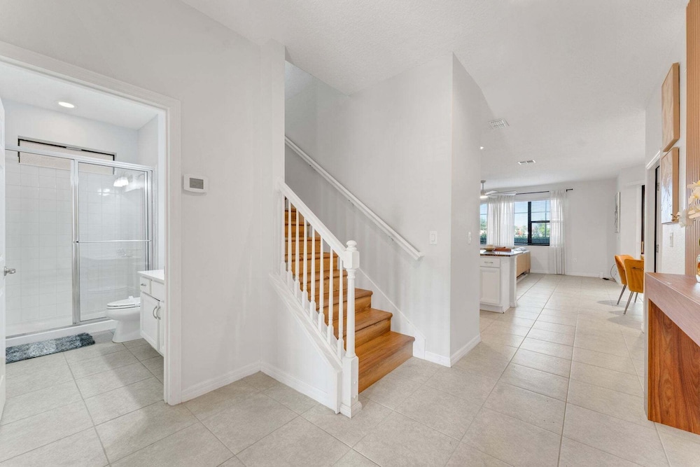 2311vd-providence 5 Bedroom Home
