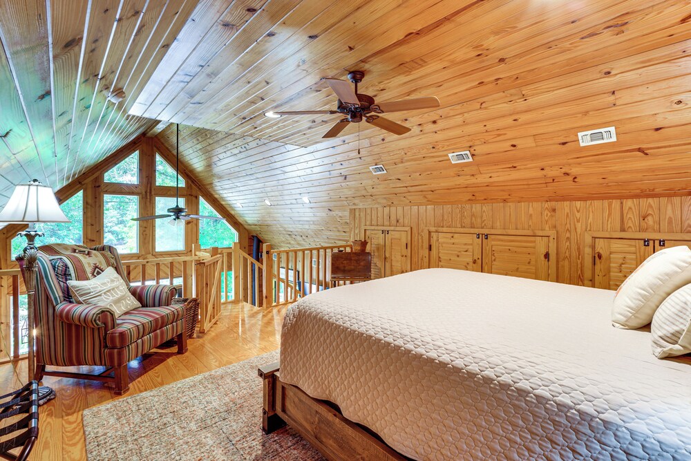 Riverfront Cabin w/ Outdoor Oasis in Seminary! - Property Image 29