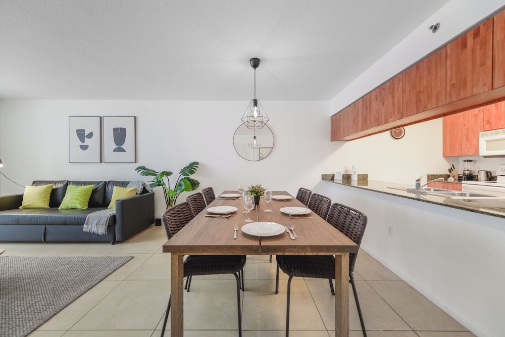 Chic Brickell Condos – Prime Location