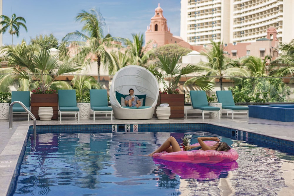OUTRIGGER Waikiki Beachcomber Hotel 97