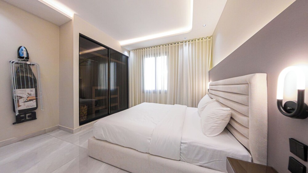 Hometel Rawda