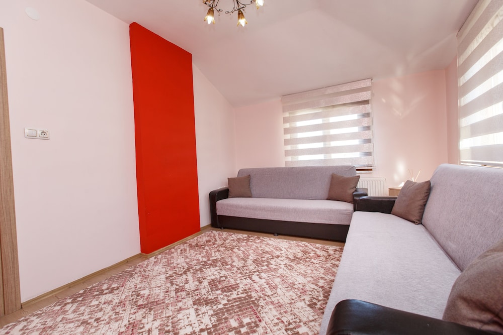 Guven Suite House