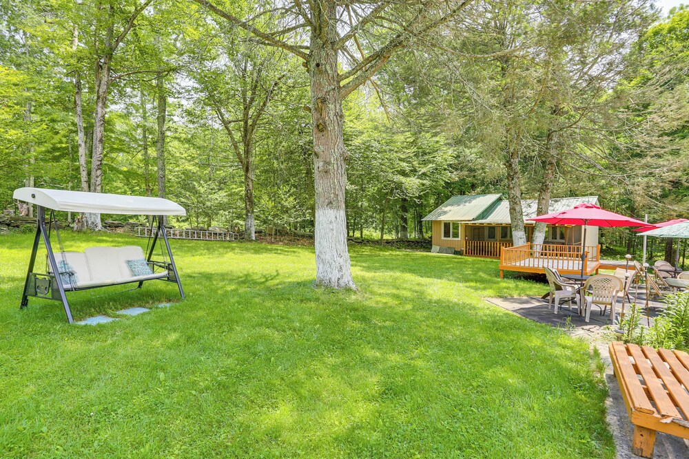 5 Mi to Marina & Raceways: Mongaup Valley Retreat!