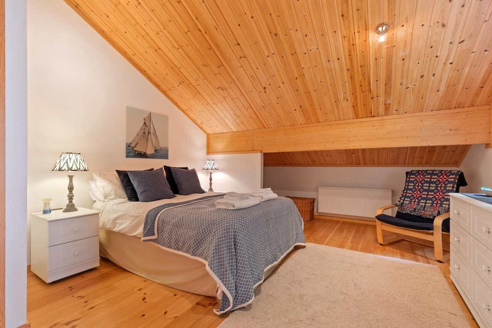 Lodge 5 Longbury - Luxury Lodge Woodland Views Restaurant and Spa Facilites