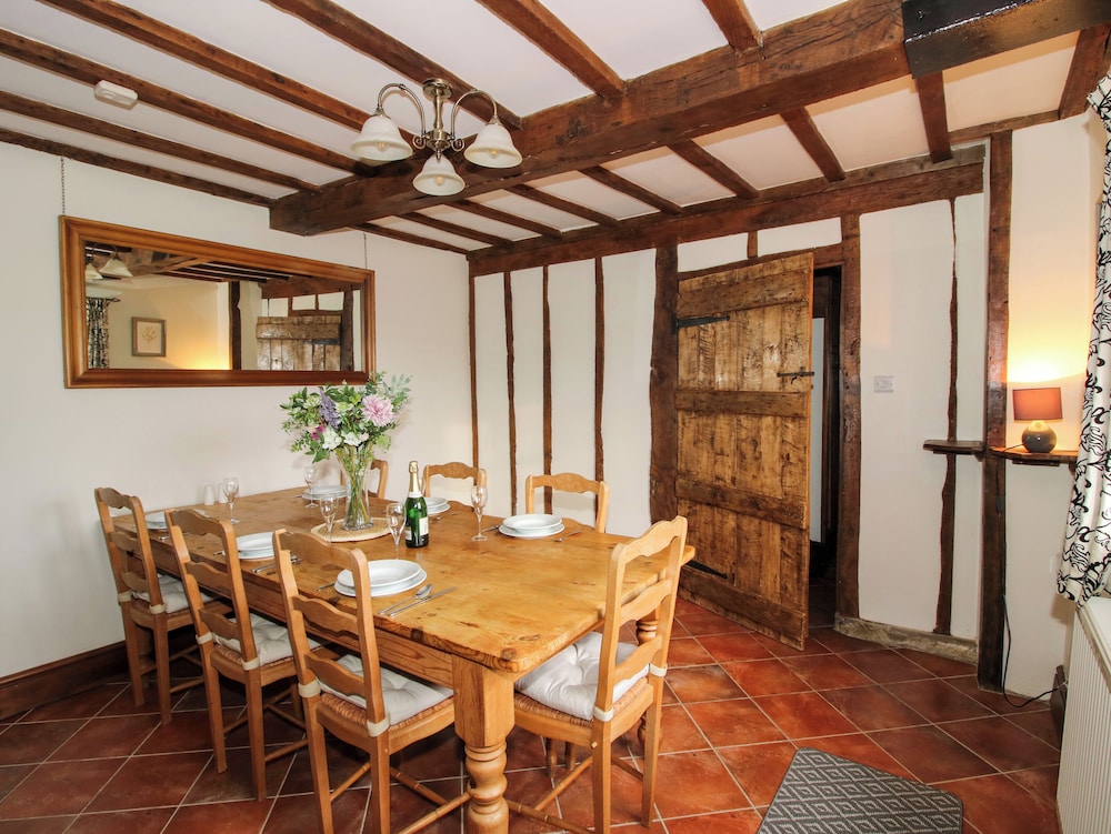 Wilstone Cottage