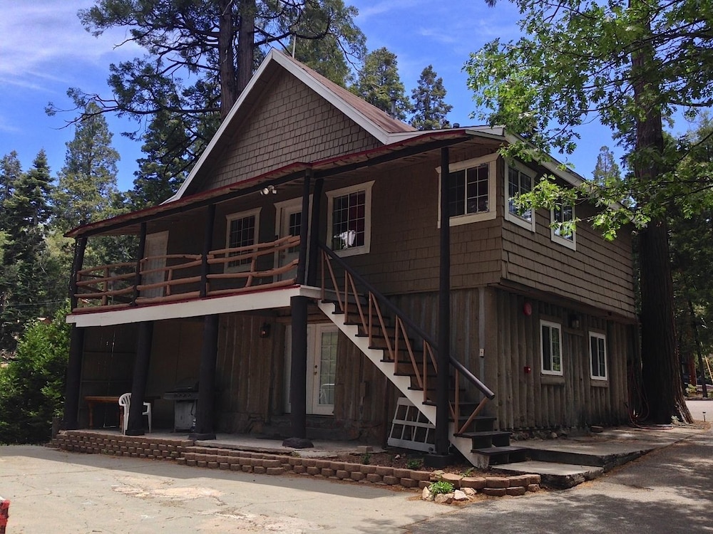 Antlers Inn