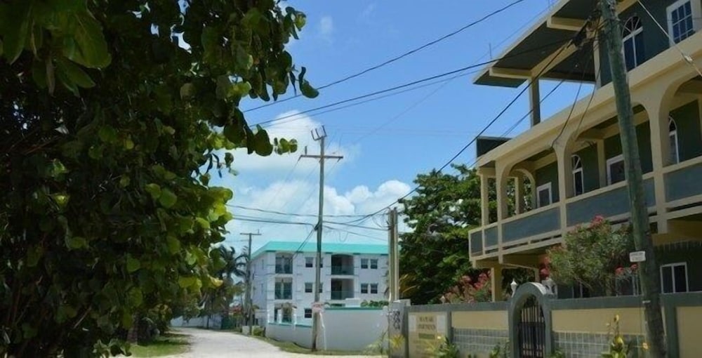 Sea Pearl Vacation Suites