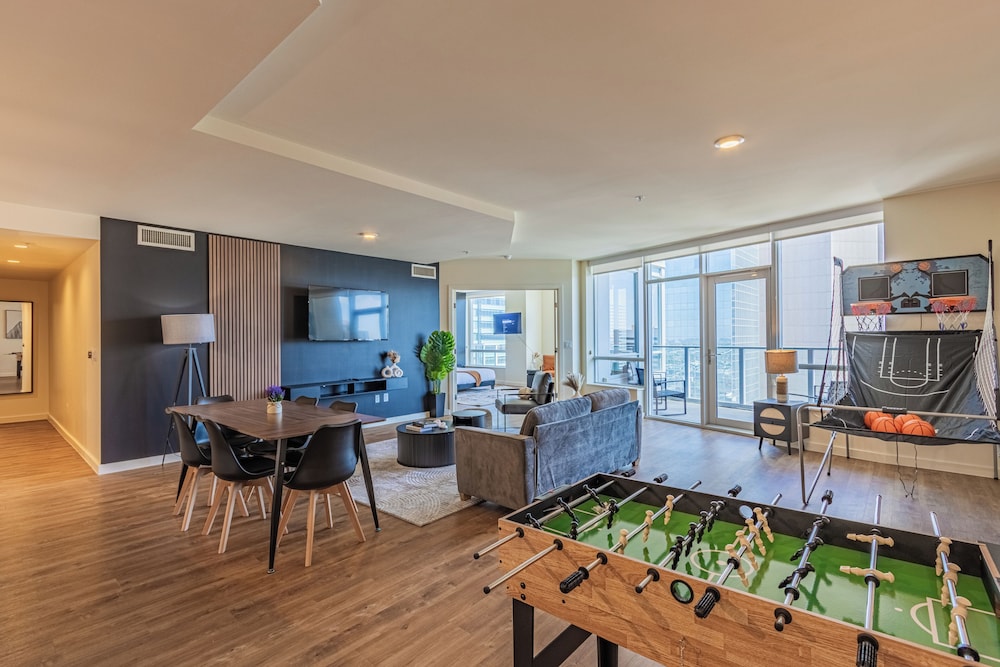 ROVE LIVING/KL - 44 Monroe