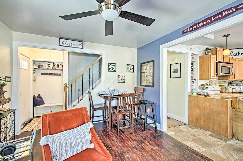 Charming Central Lynchburg Hideout w/ Patio! view 4