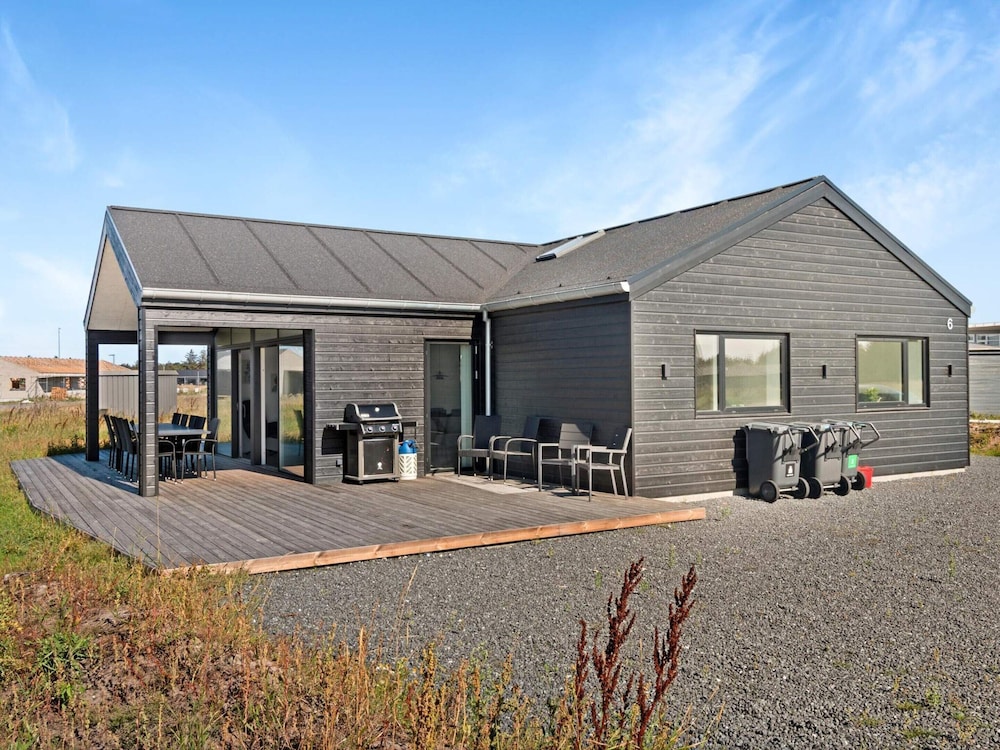 Holiday Home, 950m From sea