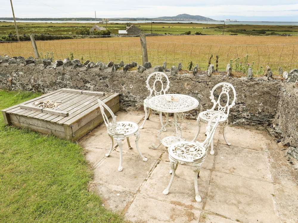 Bodlasan Groes House