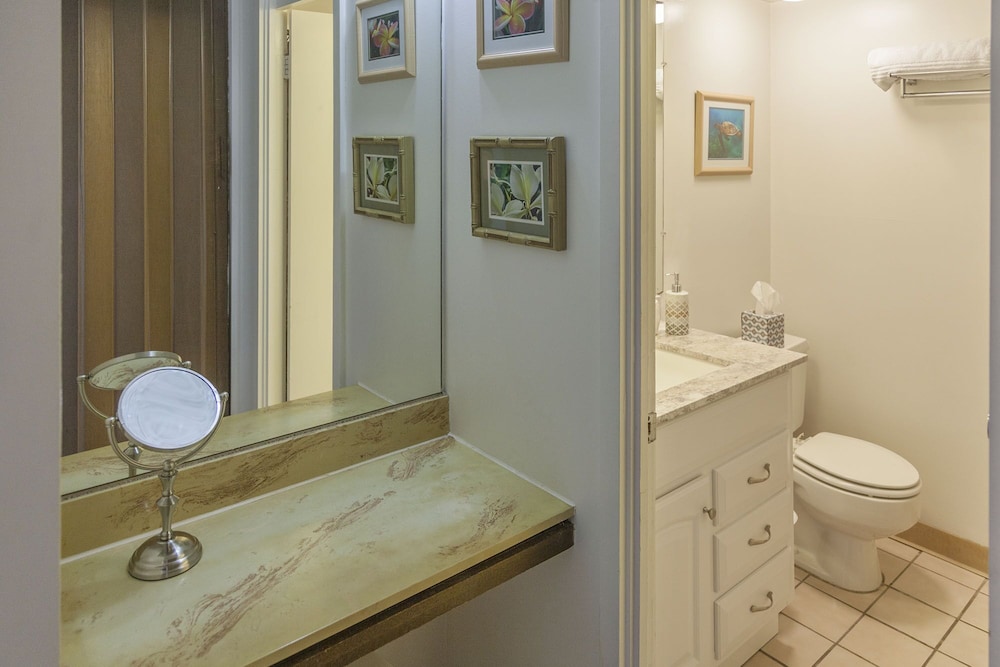 Tropical Studios at Marine Surf Waikiki