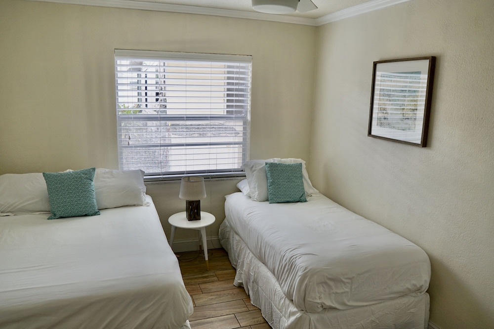 The Molloy - A Boutique Beach Resort