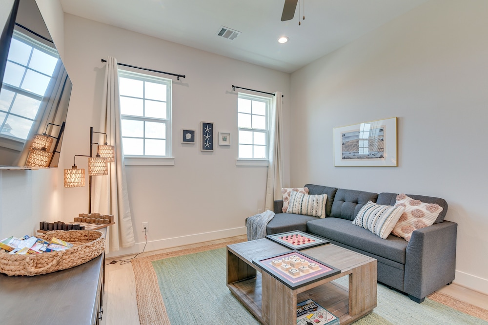 'seas The Day:' Home w/ Pool Access in Galveston